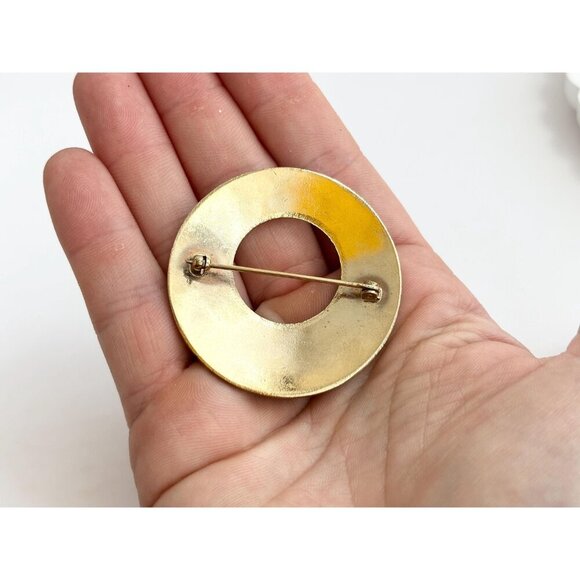 Cloissone Style Celtic Black Enamel XL Gold Toned 90's Vintage Lapel Brooch Pin - Picture 10 of 10